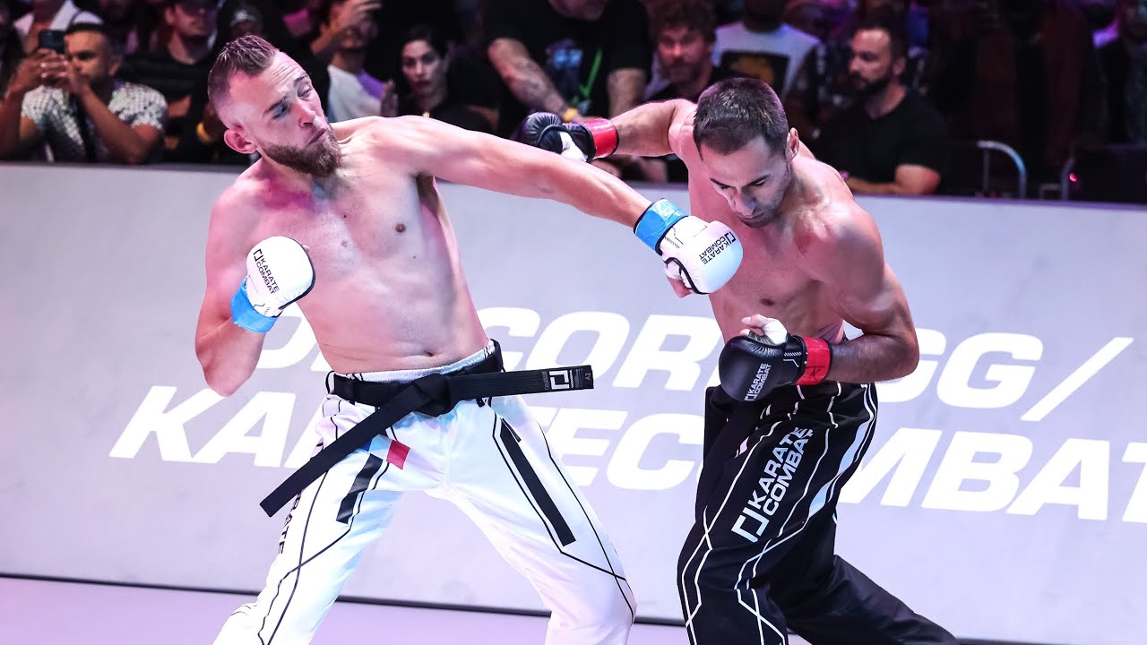 Jeremy Payet en action dans Karate Combat frappe adversaire